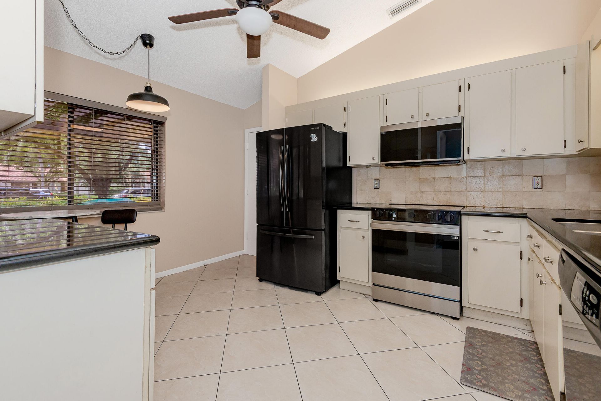 7143 Wisteria Way, Tamarac, FL 33321 Photo