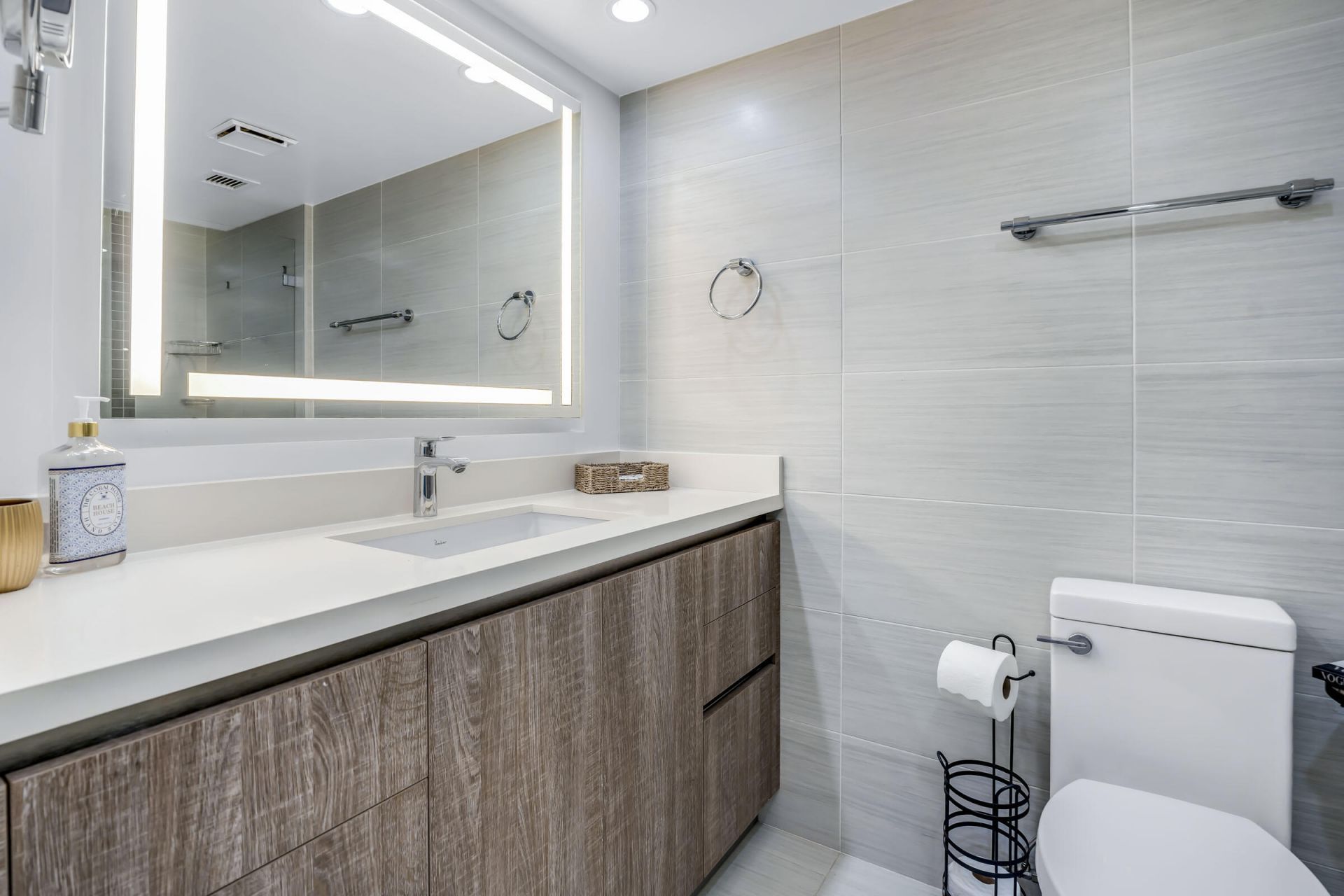 750 N Ocean Boulevard, Unit 1403, Pompano Beach, FL 33062 Photo