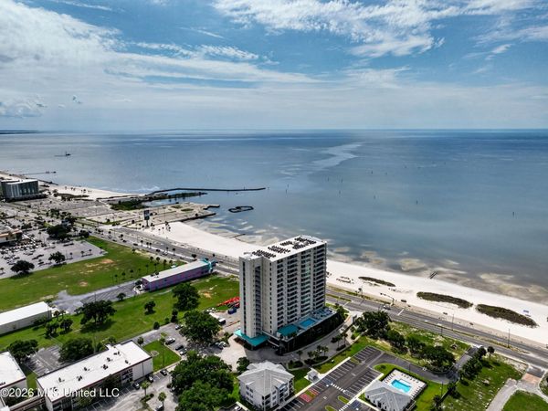 2060 Beach Boulevard, Biloxi, MS 39531