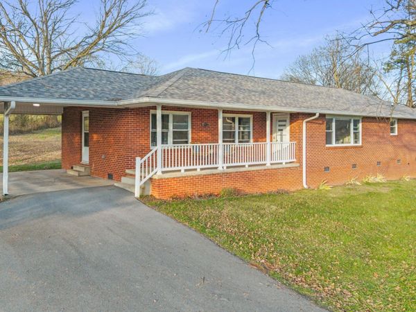 128 Scott Street NE, Charleston, TN 37310