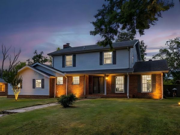 3840 Lake Aire Dr, Nashville, TN 37217