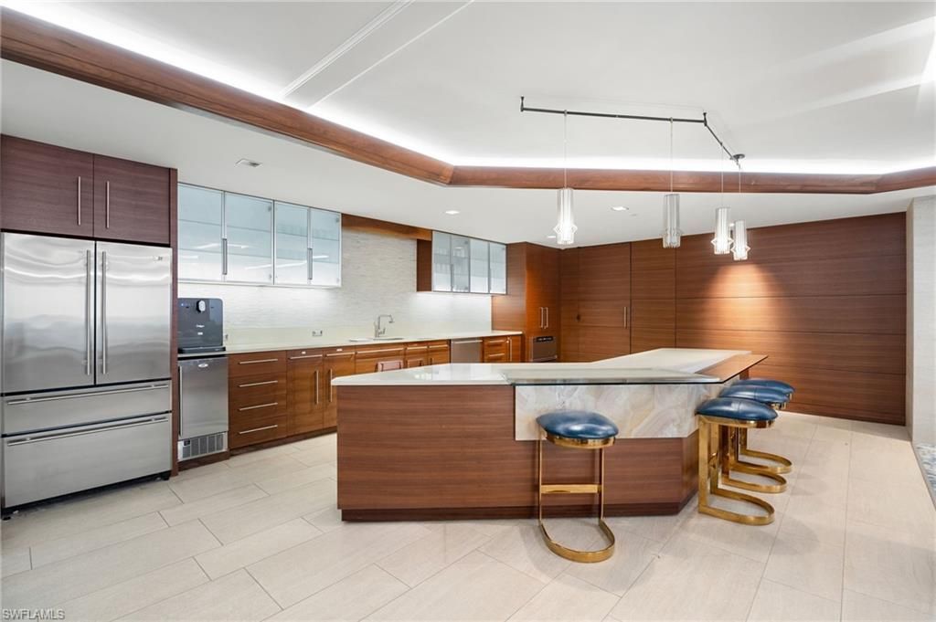 4401 Gulf Shore Blvd N, Unit D806, Naples, FL 34103 Photo