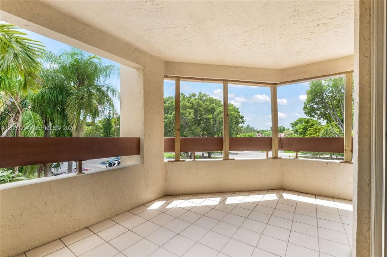 12455 SW 93rd Ter, Unit 301T, Miami, FL 33186 Photo