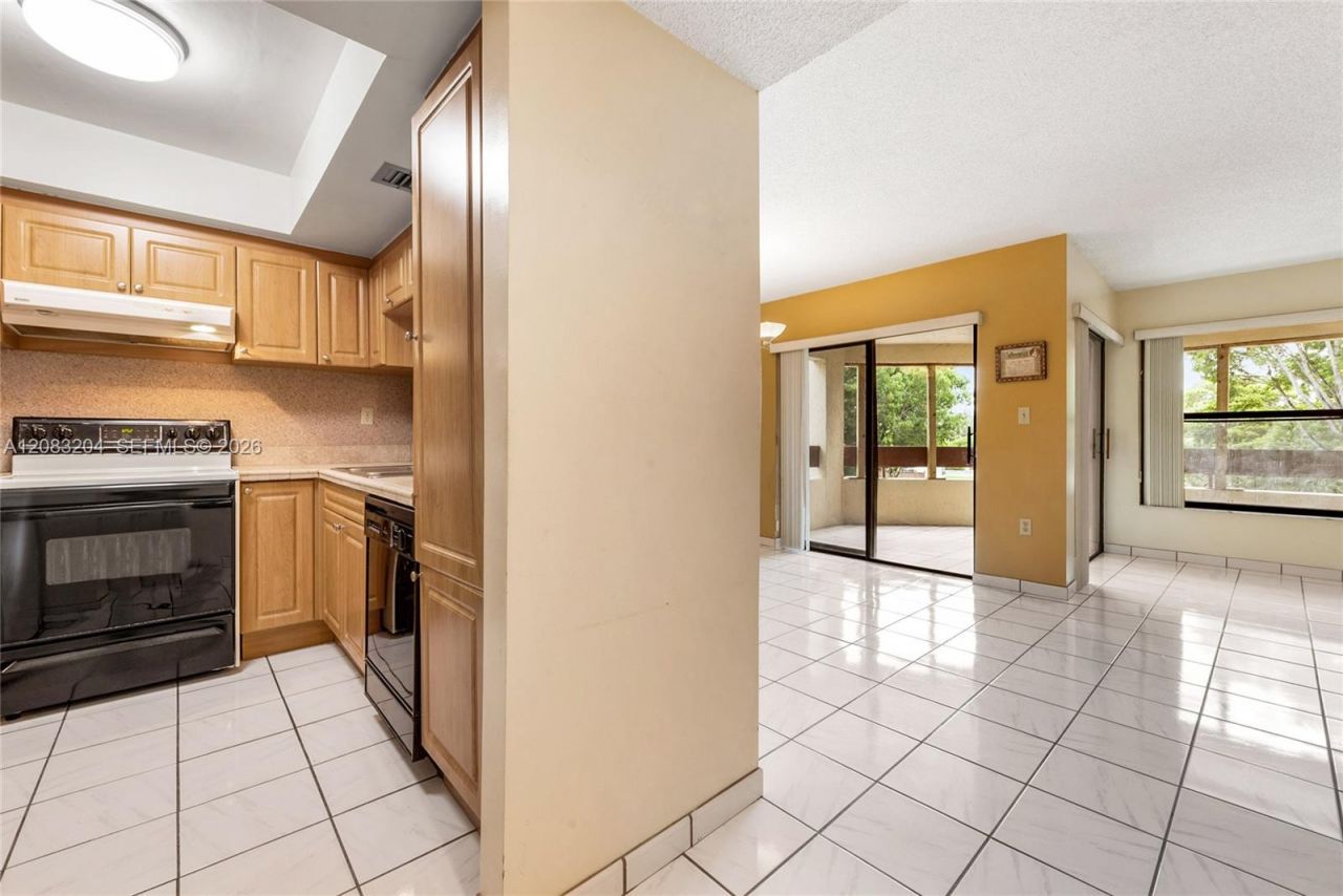 12455 SW 93rd Ter, Unit 301T, Miami, FL 33186 Photo
