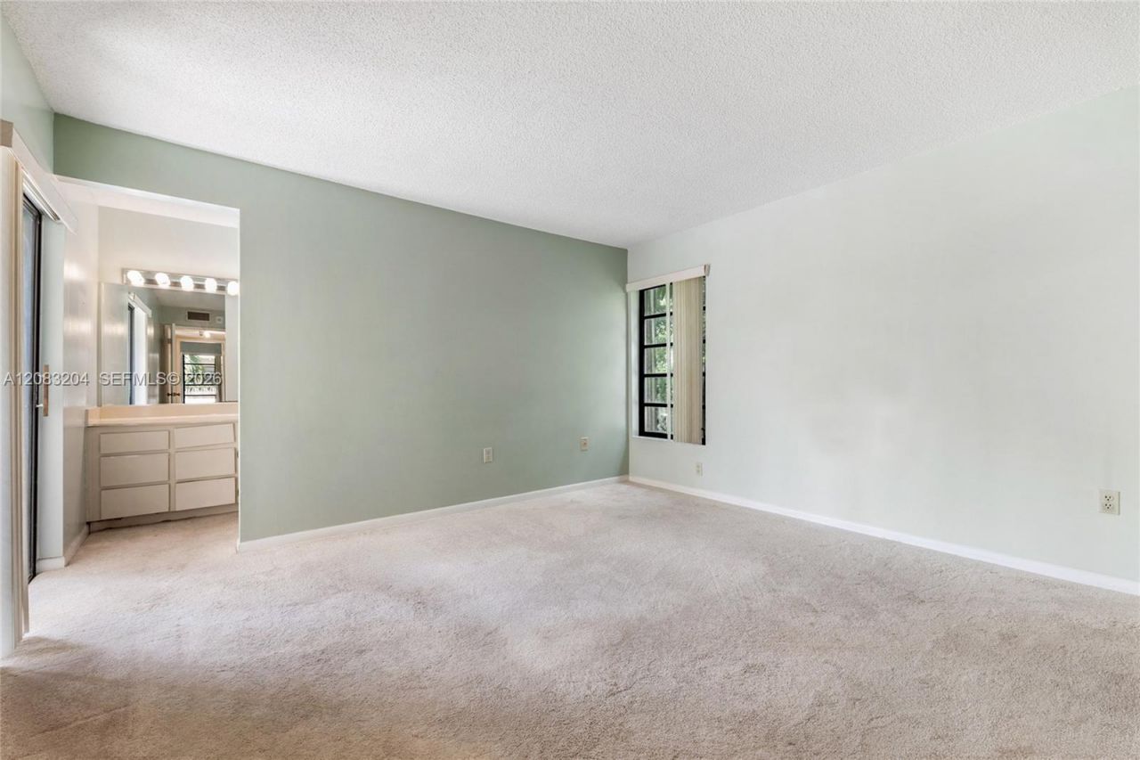 12455 SW 93rd Ter, Unit 301T, Miami, FL 33186 Photo