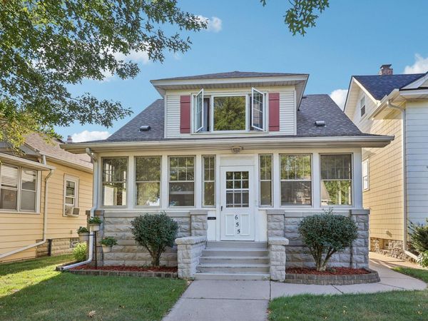 655 Simpson Street , Saint Paul, MN 55104