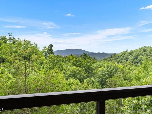 3123 Laughing Pine Lane, Sevierville, TN 37862