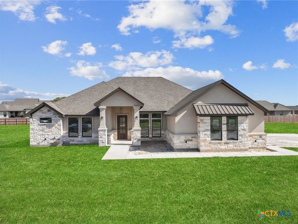 11144 Golden Eagle Avenue, Salado, TX 76571
