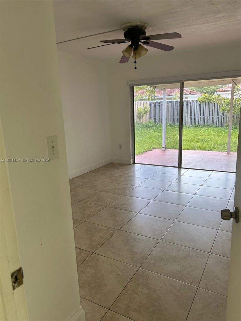9136 NW 192nd Ter , Hialeah, FL 33018 Photo