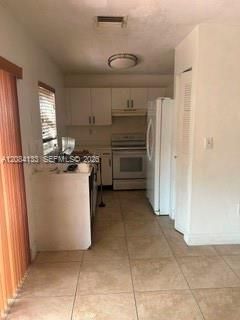 9136 NW 192nd Ter , Hialeah, FL 33018 Photo