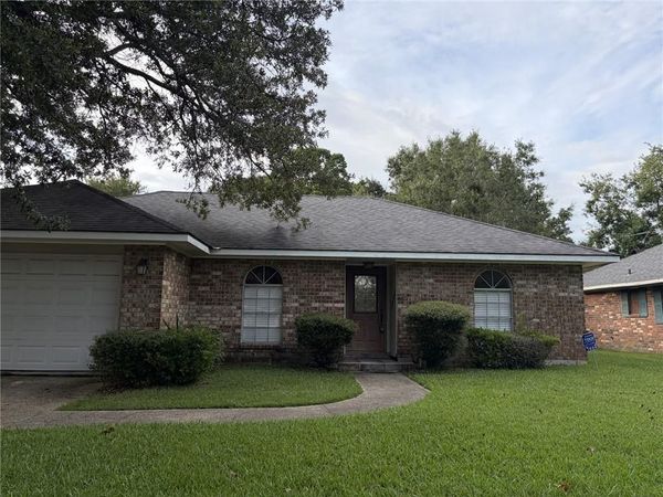 1604 RUE LEMANS Drive, Slidell, LA 70458