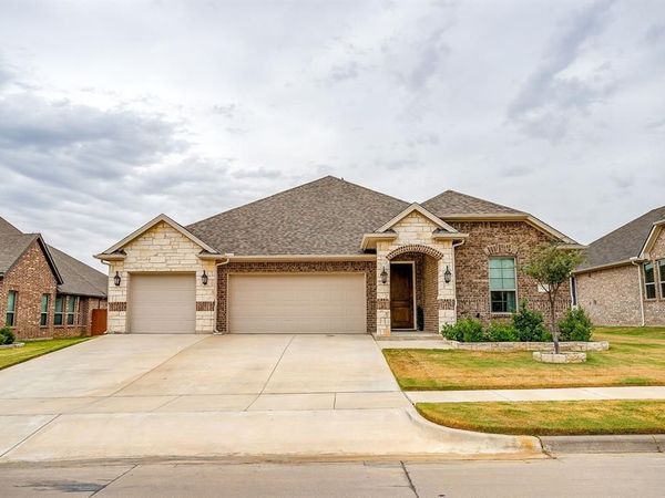 3005 Nob Hill Drive , Burleson, TX 76028