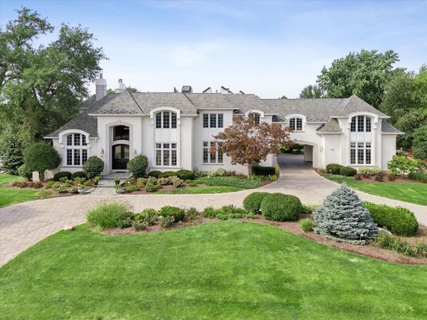 1904 Midwest Club Parkway , Oak Brook, IL 60523