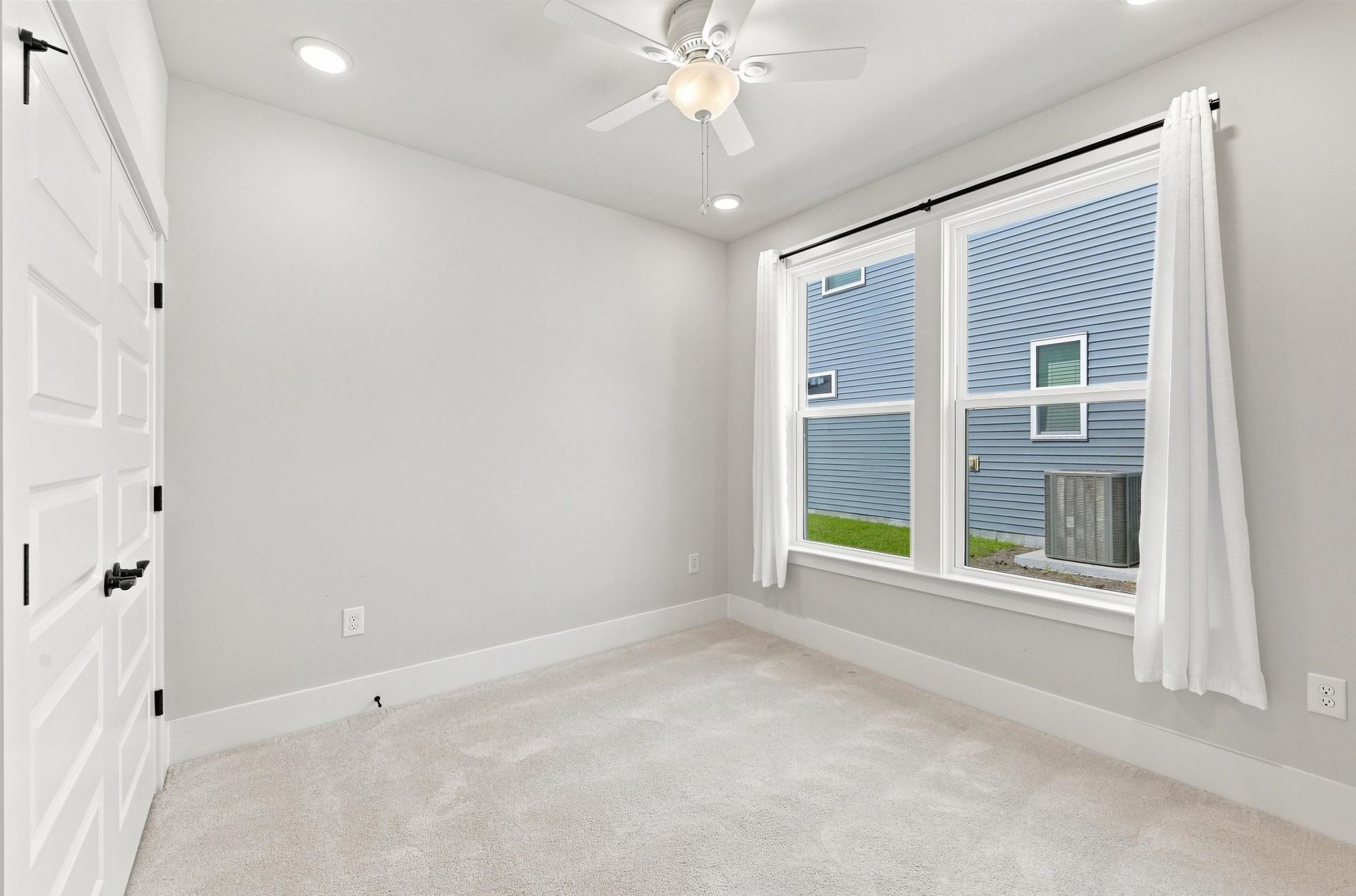 1240 Winding Creek Way Photo 10