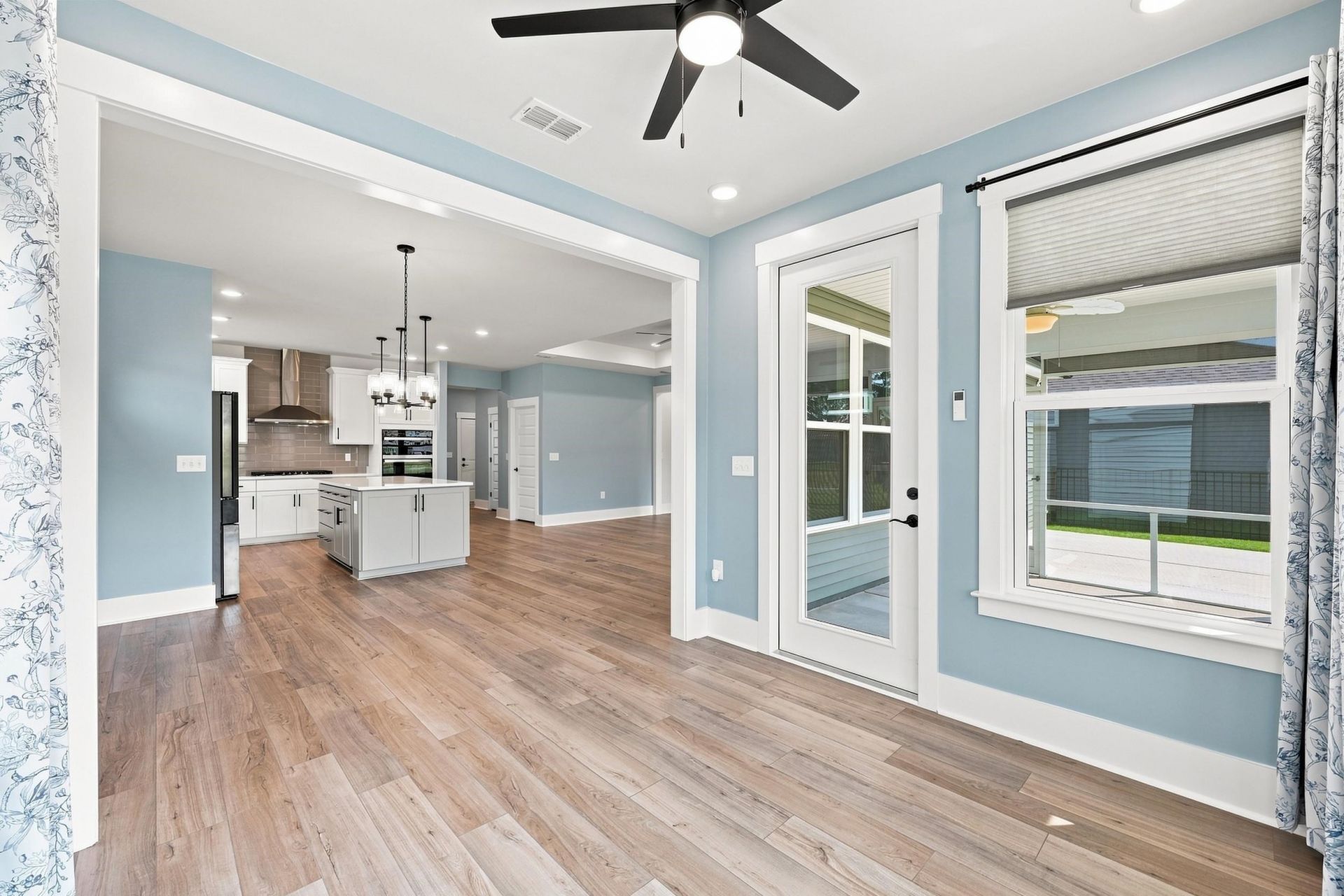 1240 Winding Creek Way Photo 20