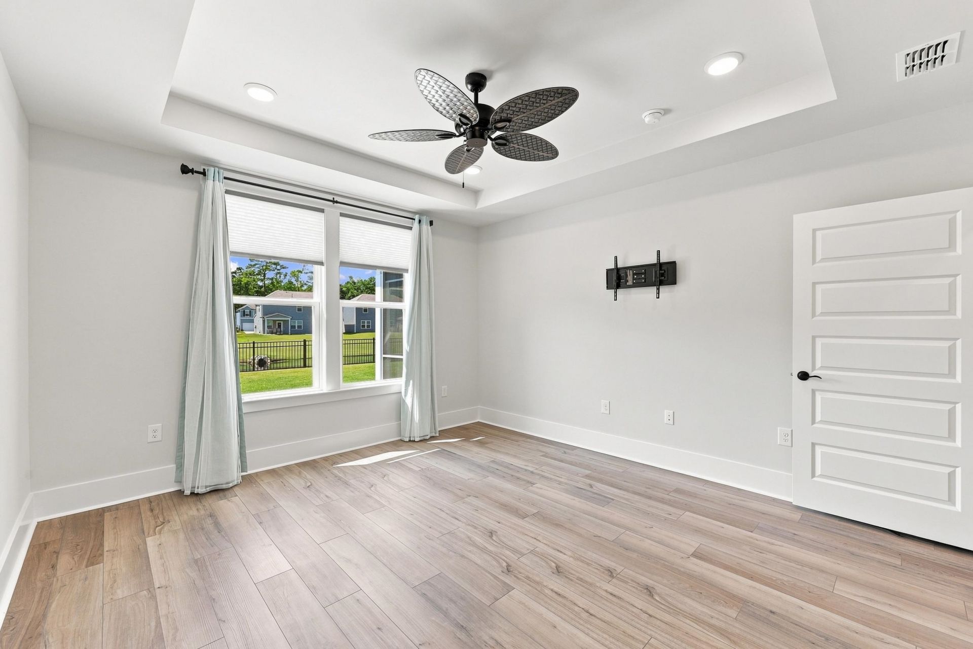 1240 Winding Creek Way Photo 25