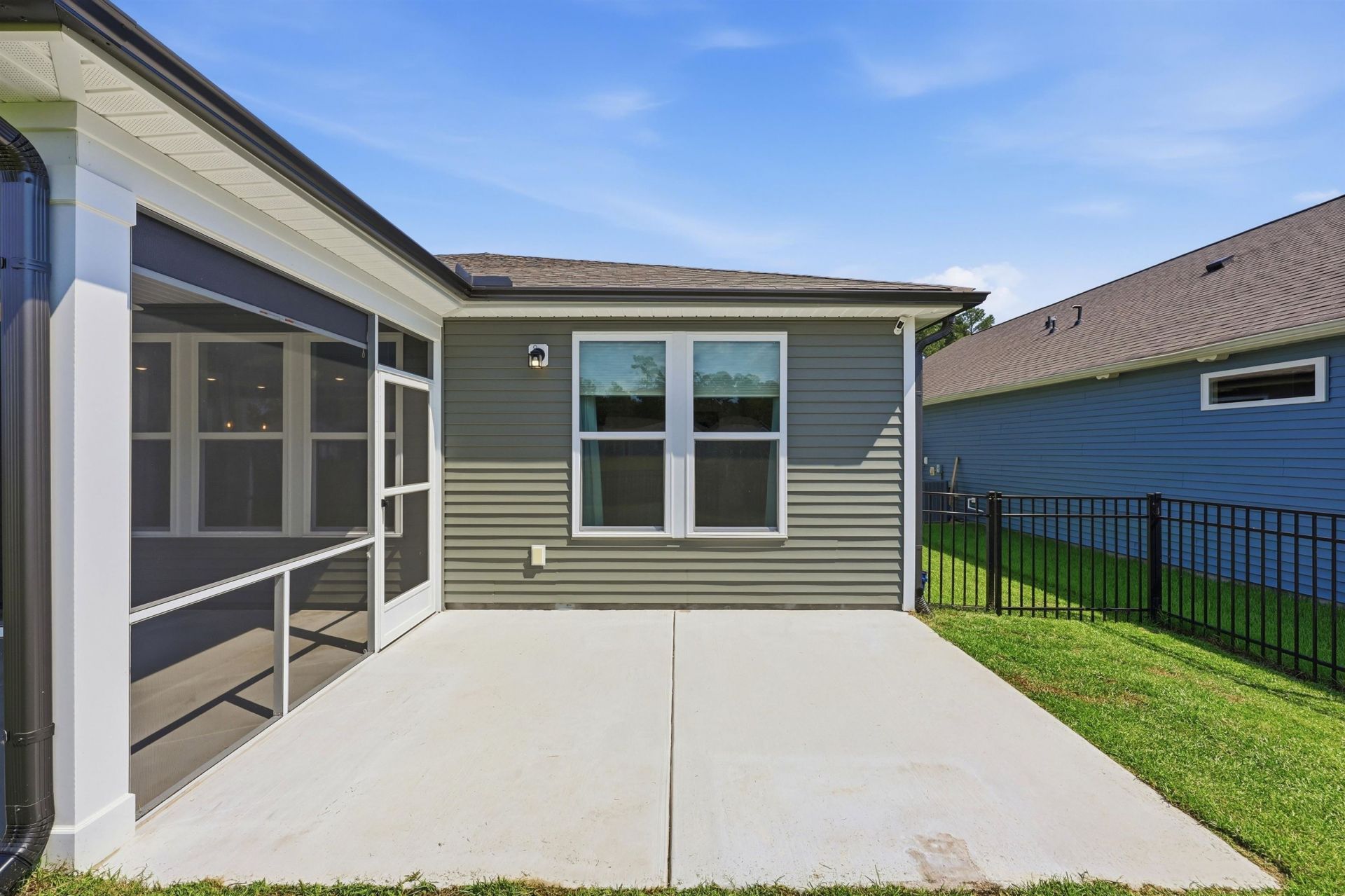 1240 Winding Creek Way Photo 33