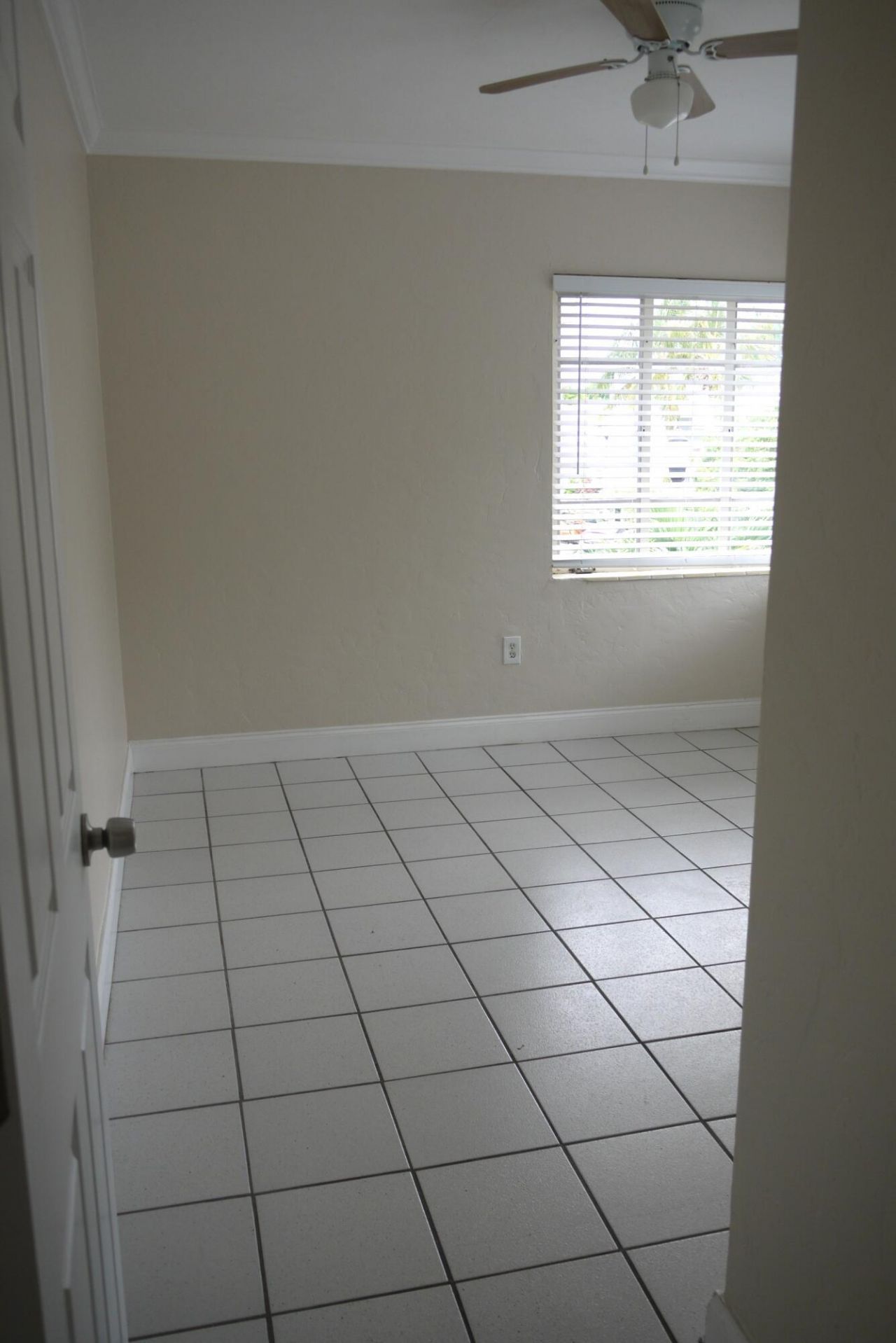 830 80th Street, Unit 5, Miami Beach, FL 33141 Photo