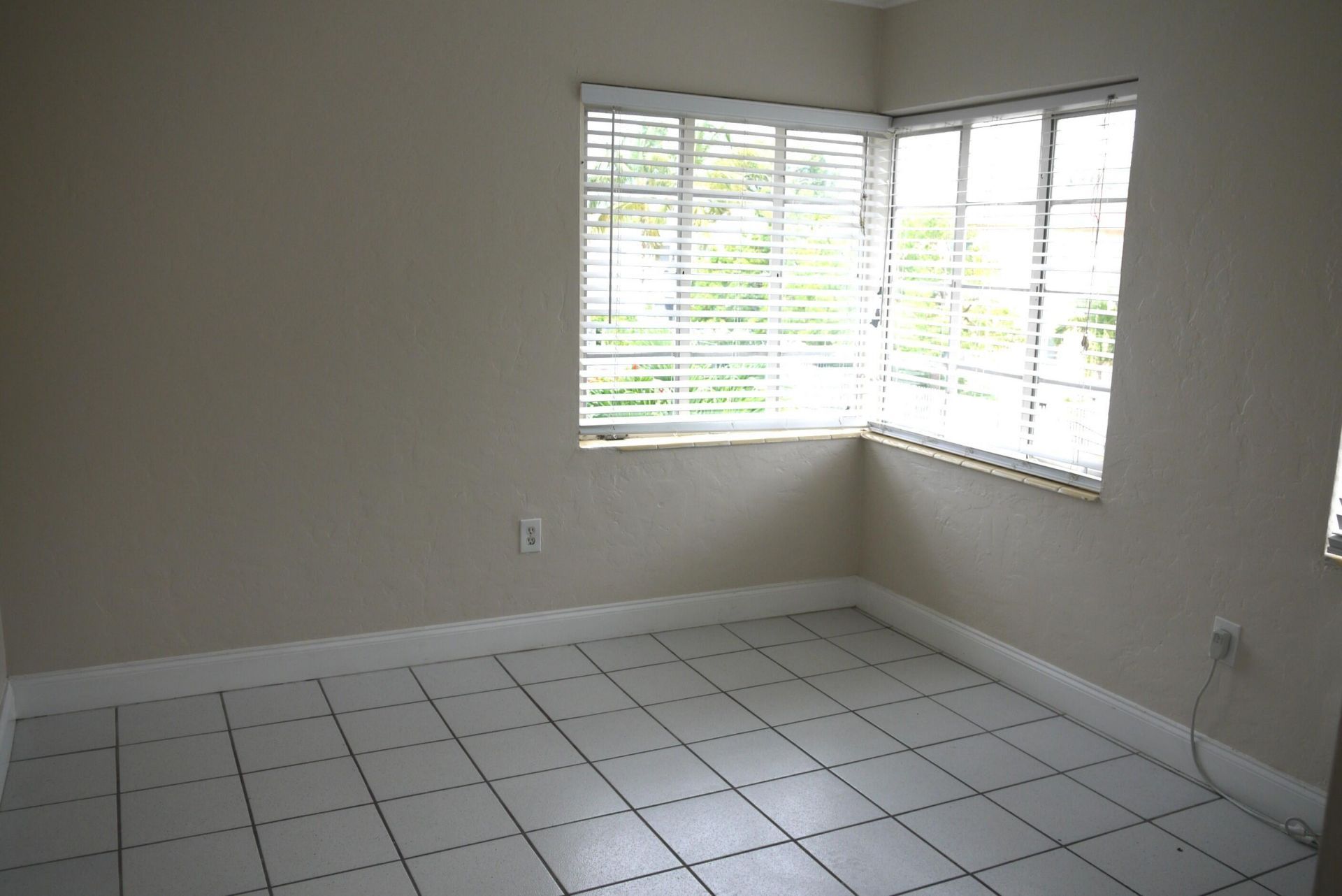 830 80th Street, Unit 5, Miami Beach, FL 33141 Photo