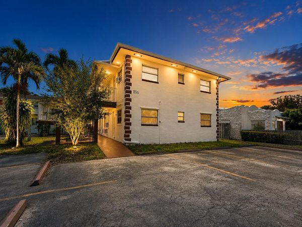 1816 Mckinley Street, Unit 7, Hollywood, FL 33020
