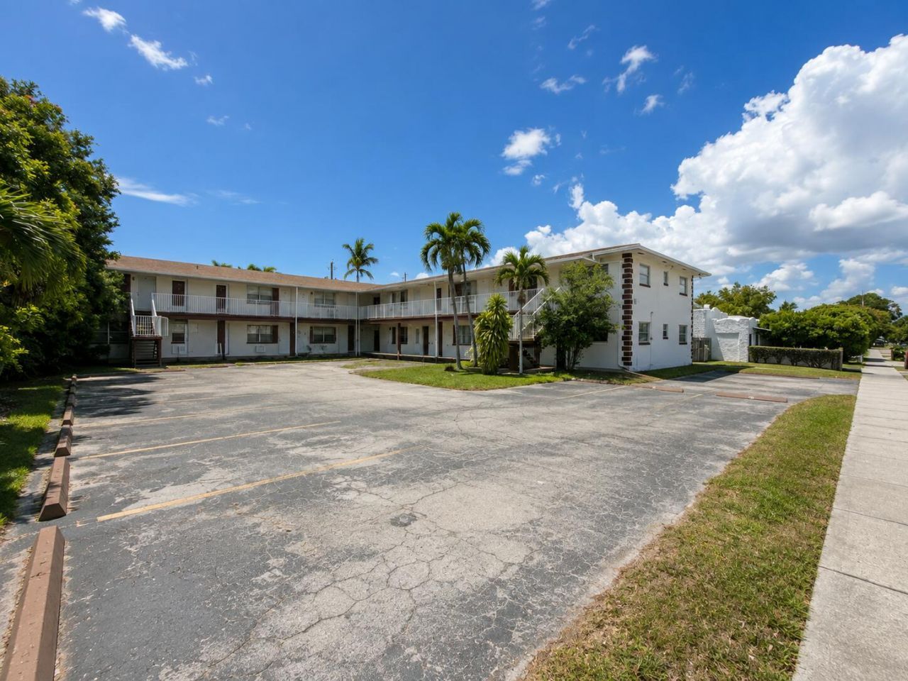 1816 Mckinley Street, Unit 7, Hollywood, FL 33020 Photo
