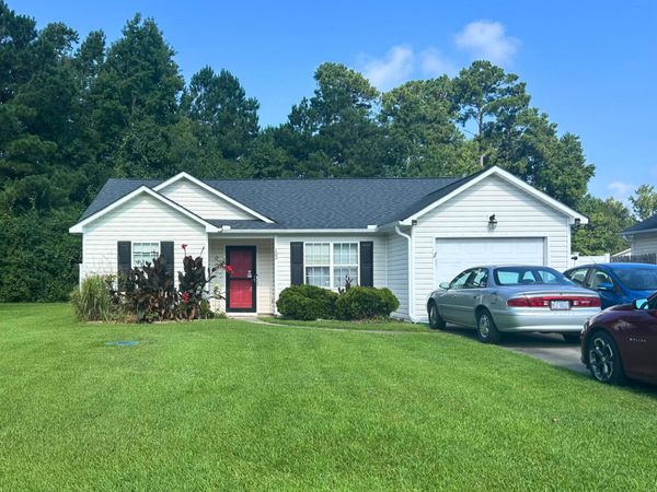 102 Mocha Court , New Bern, NC 28560