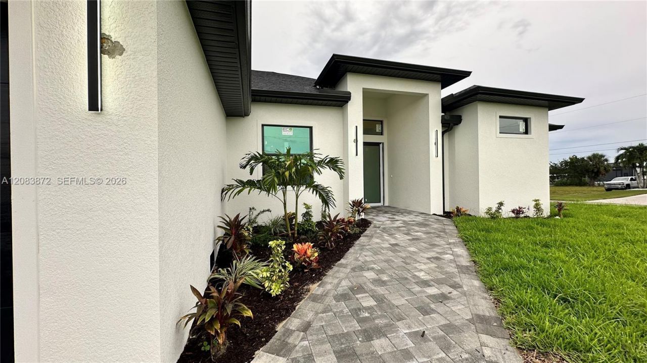 3301 NW 5 St, Cape Coral, FL 33993 Photo