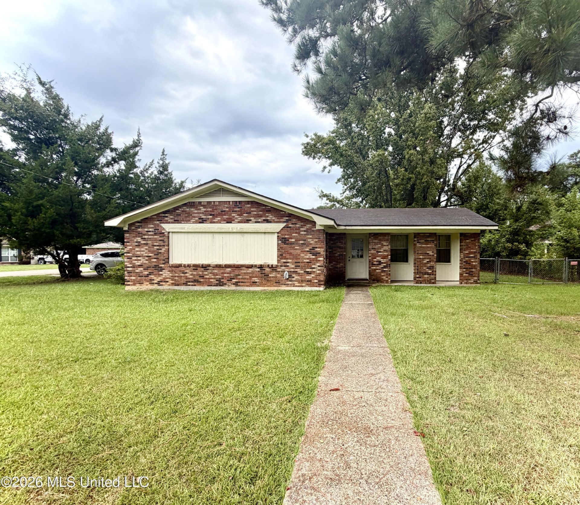 33 Trailwood Circle, Petal, MS 39465 Main Photo