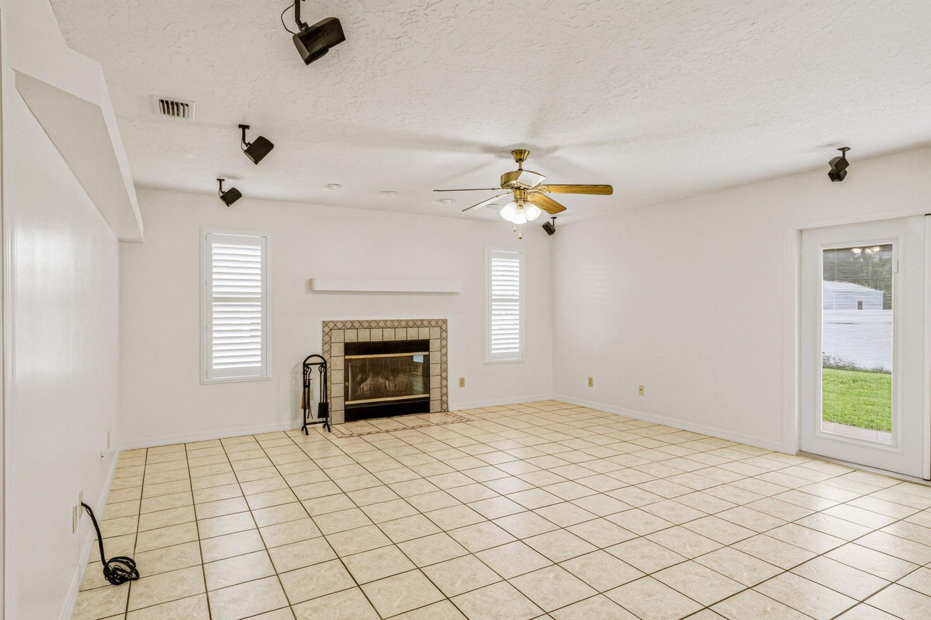 491 Carpenter Avenue Nw, Palm Bay, FL 32907 Photo