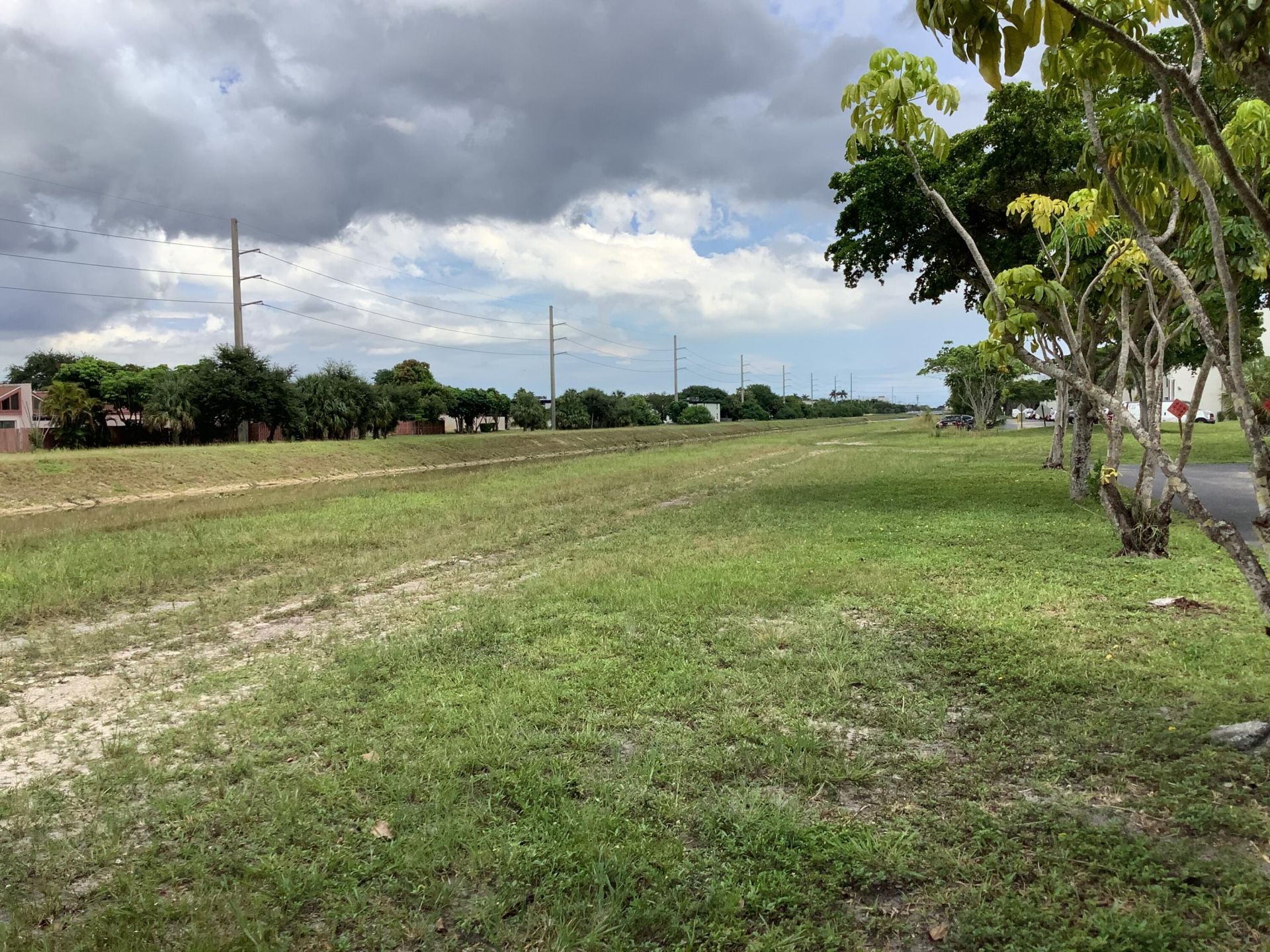 8400 Sunrise Lakes Boulevard, Unit 101, Sunrise, FL 33322 Photo