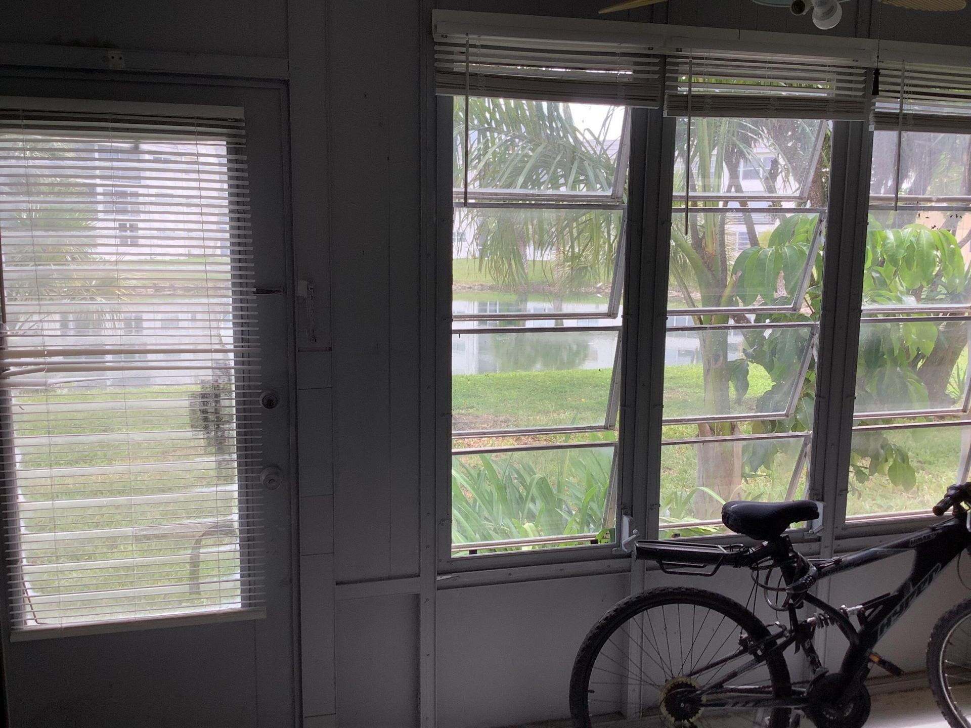 8400 Sunrise Lakes Boulevard, Unit 101, Sunrise, FL 33322 Photo