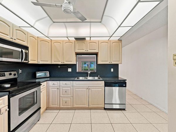 2101 LUCAYA Bend, Unit C1, Coconut Creek, FL 33066