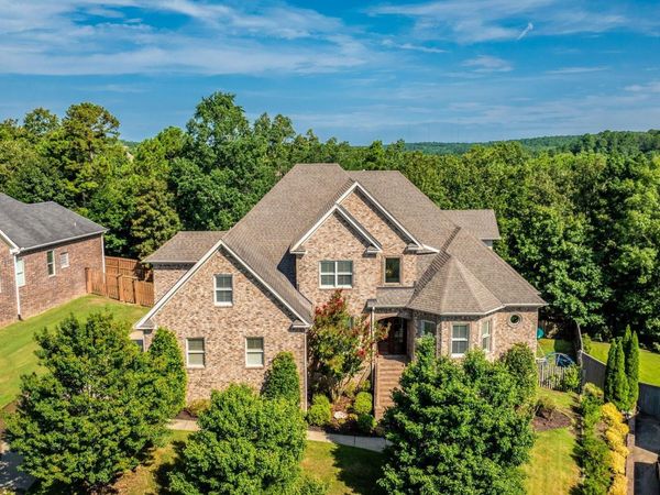 8 Ledge Rock Cove, Little Rock, AR 72211