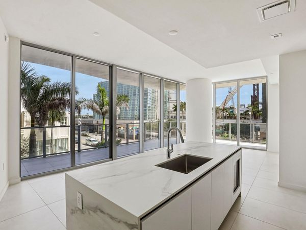 1400 BISCAYNE Boulevard, Unit 201, Miami, FL 33132