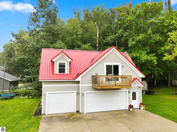 110 Bass Court, Cadillac, MI 49601