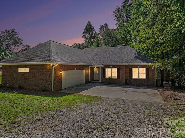 8271 Long Island Road, Catawba, NC 28609