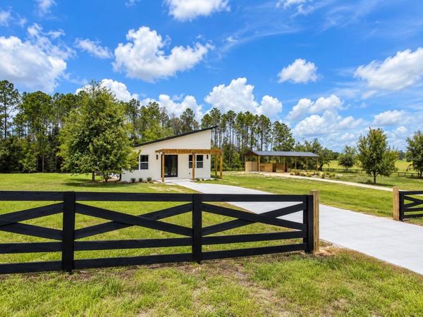 17951 SE 62ND STREET, MORRISTON, FL 32668