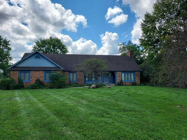 12124 Leo Road, Fort Wayne, IN 46845