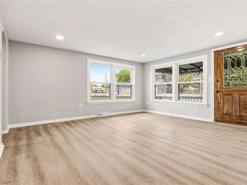 5502 Linn Road, Amherst, OH 44001 Photo 8