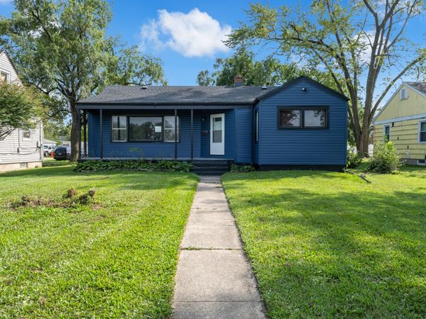 70 E 150th Street , Harvey, IL 60426