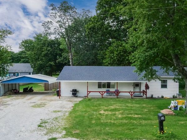 110 S. Grant Street, Saybrook, IL 61770
