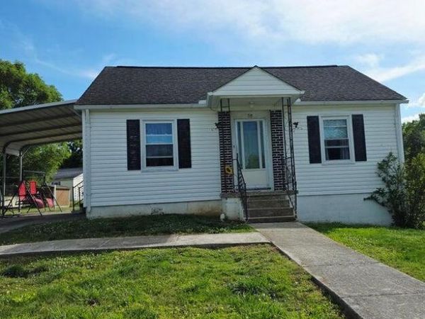 404 E 4th St, LaFollette, TN 37766