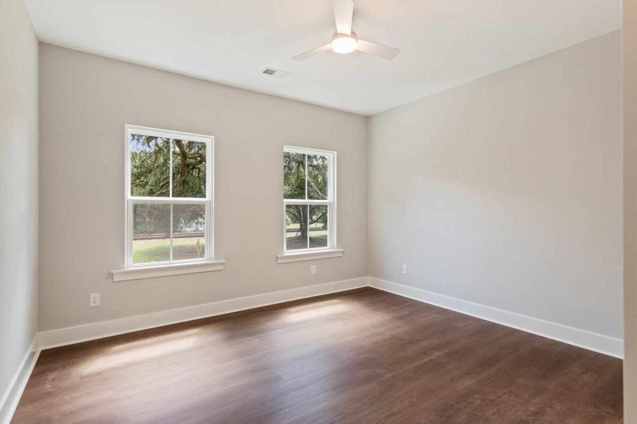 6224 Martin Street Photo 24