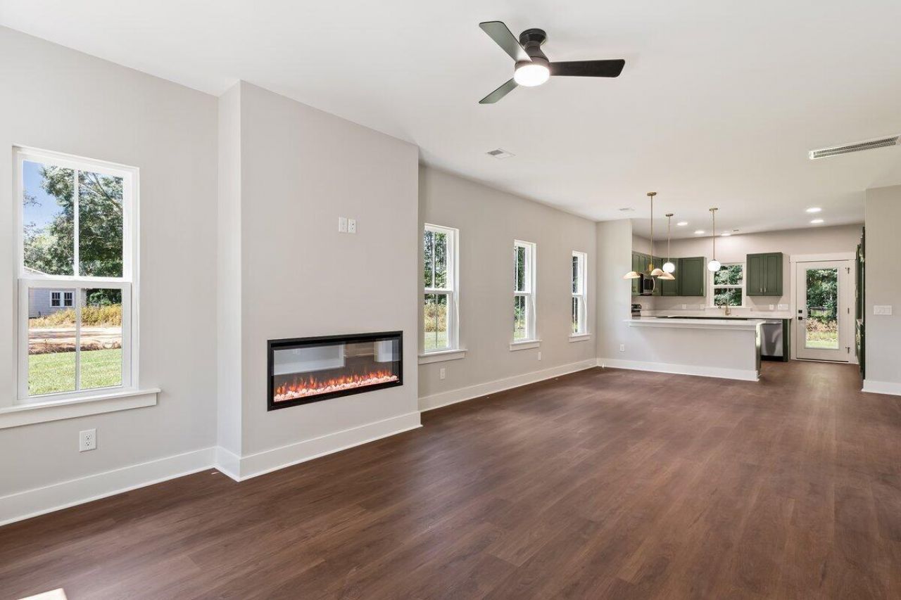 6224 Martin Street Photo 6