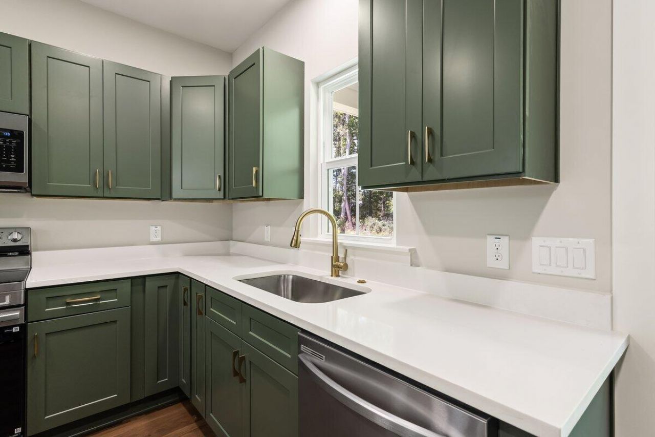 6224 Martin Street Photo 9