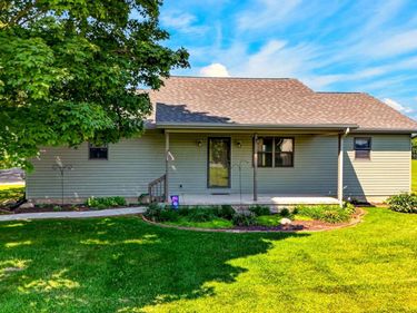22209 Bolender Pontius Road, Circleville, OH 43113