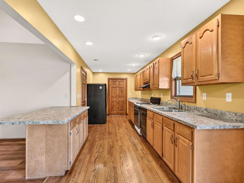 22209 Bolender Pontius Road, Circleville, OH 43113 Photo 16