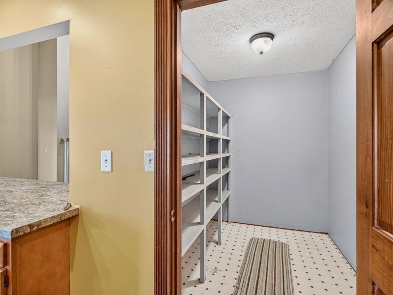 22209 Bolender Pontius Road, Circleville, OH 43113 Photo 18