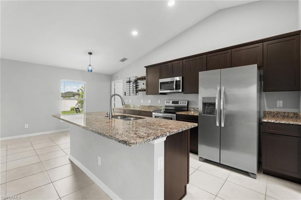 475 NE 3rd Pl , Cape Coral, FL 33909 Photo