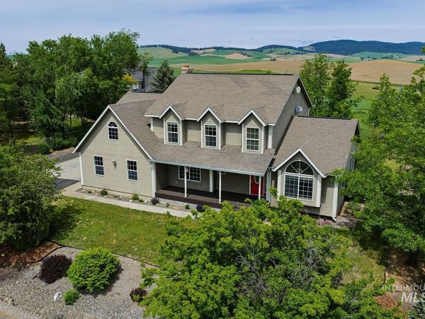 1060 Canterwood, Moscow, ID 83843